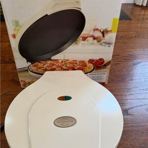 Bella White Pizza Maker